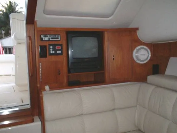 1996 Tiara Yachts 3300 Open