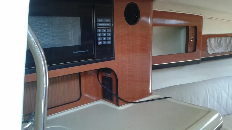 2002 Sea Ray 290 SS Sunsport