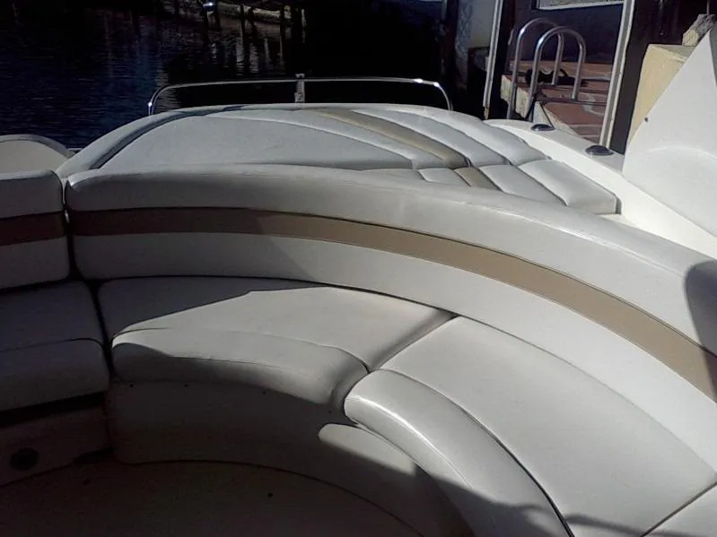 2002 Sea Ray 290 SS Sunsport