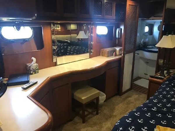 1998 Hyatt Motor Yacht