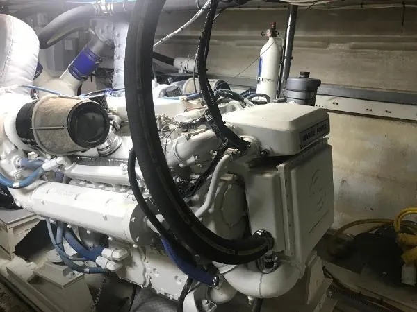 1998 Hyatt Motor Yacht