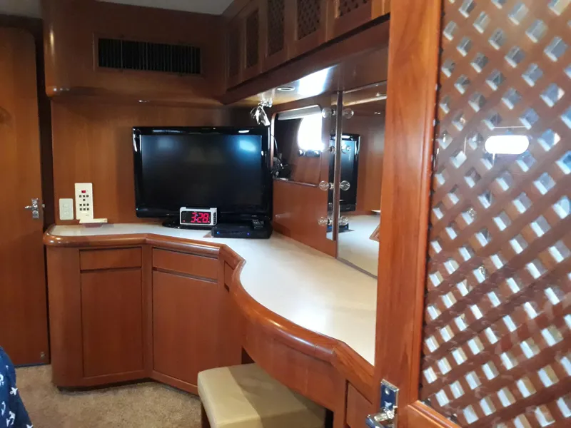 1998 Hyatt Motor Yacht