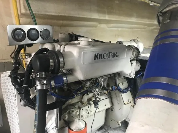 1998 Hyatt Motor Yacht