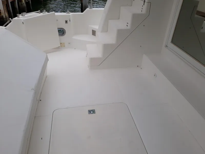 1998 Hyatt Motor Yacht