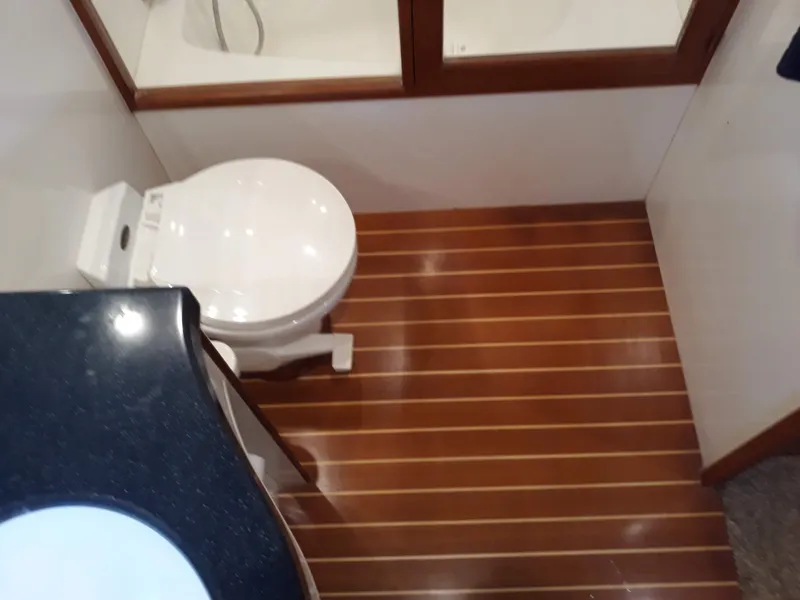 1998 Hyatt Motor Yacht
