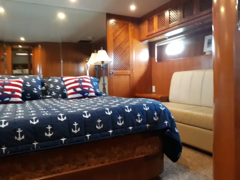 1998 Hyatt Motor Yacht