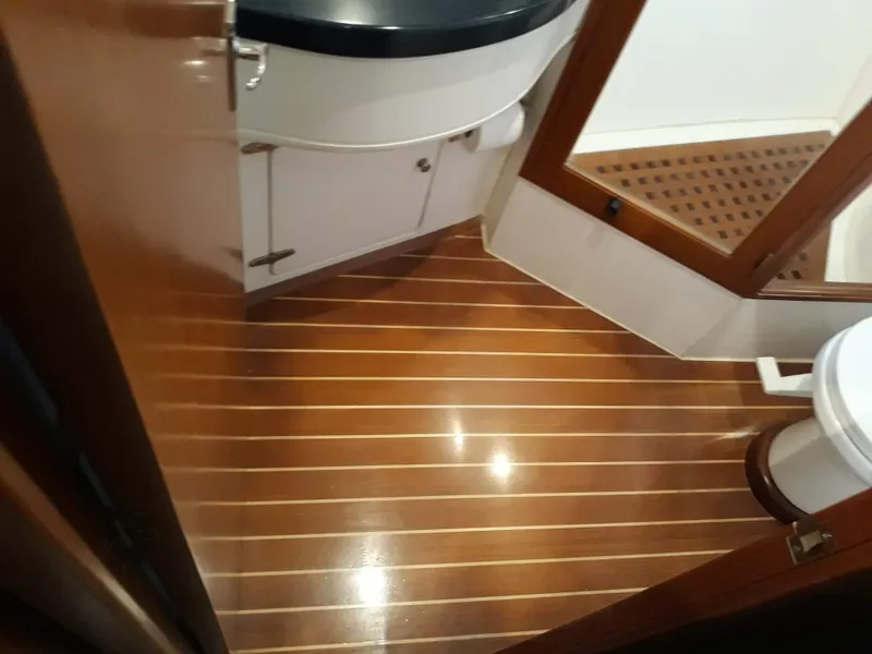 1998 Hyatt Motor Yacht