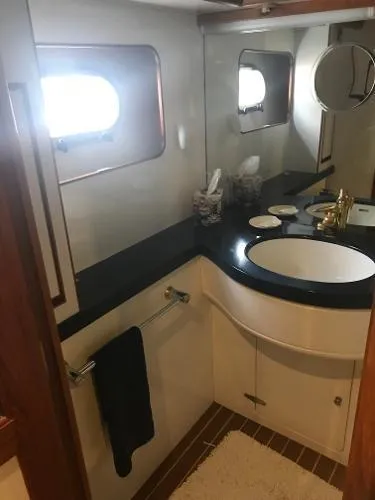1998 Hyatt Motor Yacht