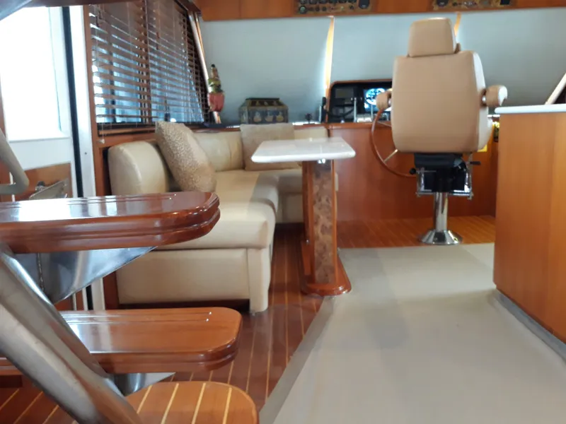 1998 Hyatt Motor Yacht