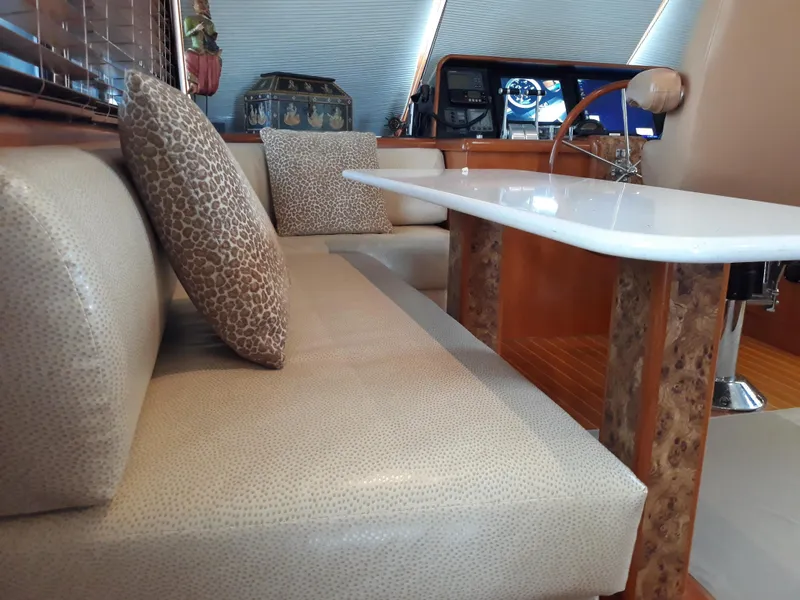 1998 Hyatt Motor Yacht