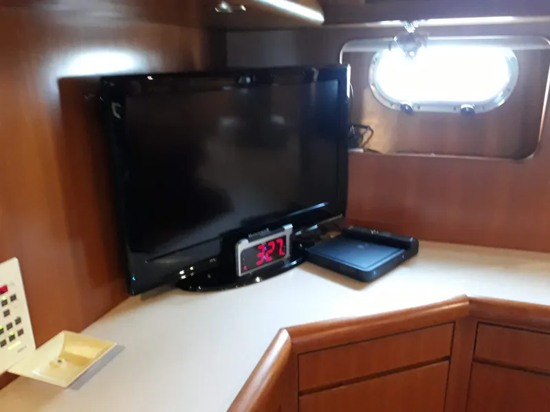 1998 Hyatt Motor Yacht