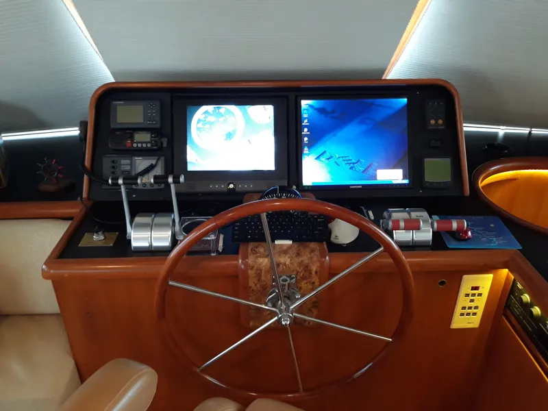 1998 Hyatt Motor Yacht