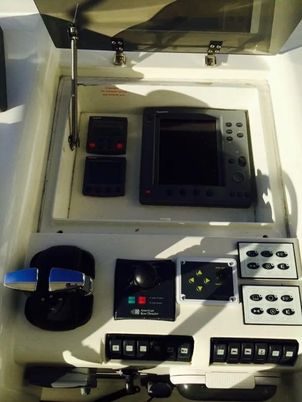 2002 Azimut 80 Carat