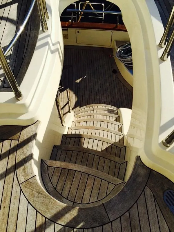 2002 Azimut 80 Carat