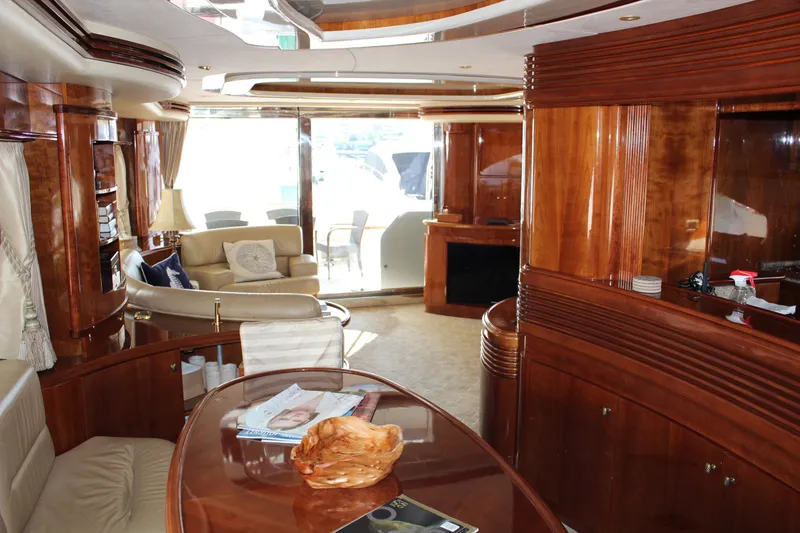 2002 Azimut 80 Carat
