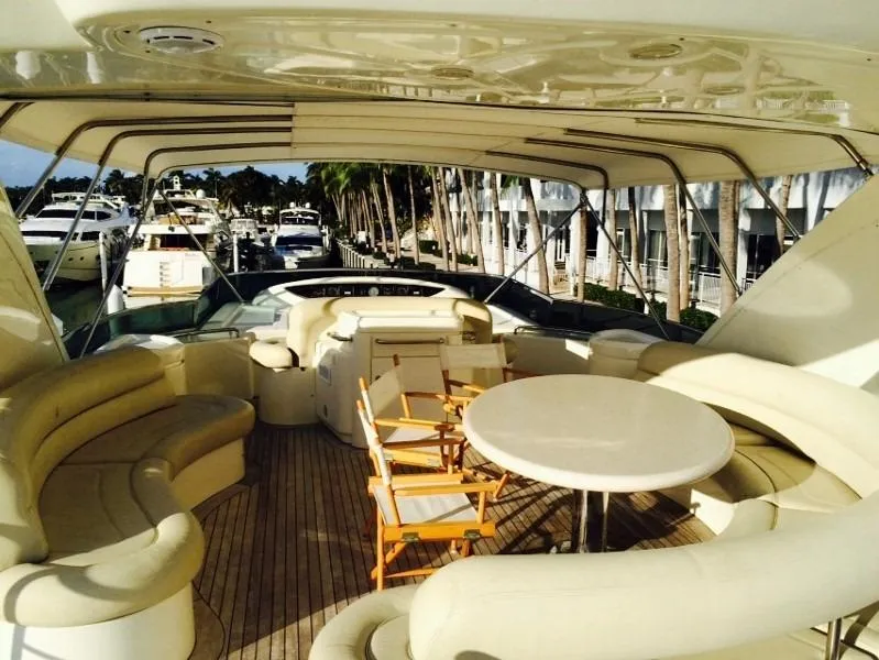 2002 Azimut 80 Carat