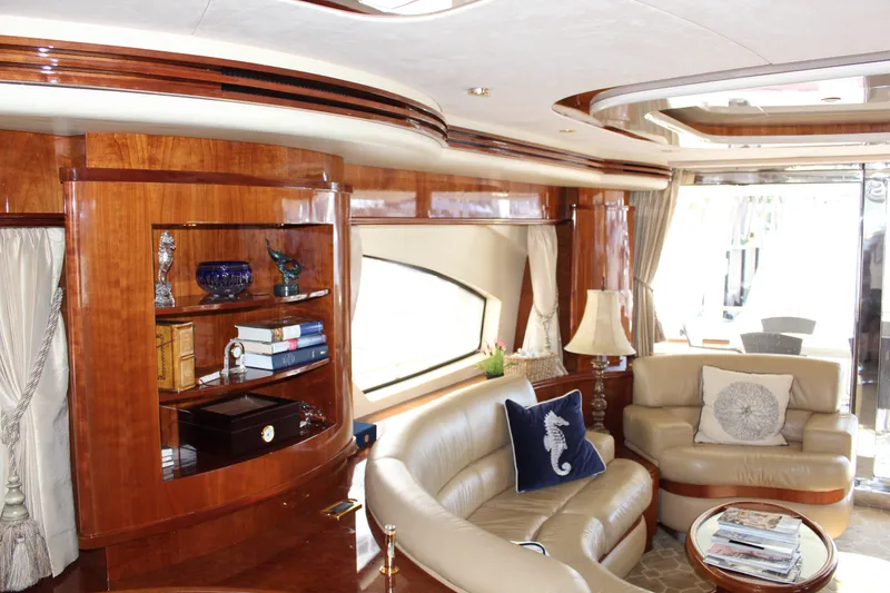 2002 Azimut 80 Carat