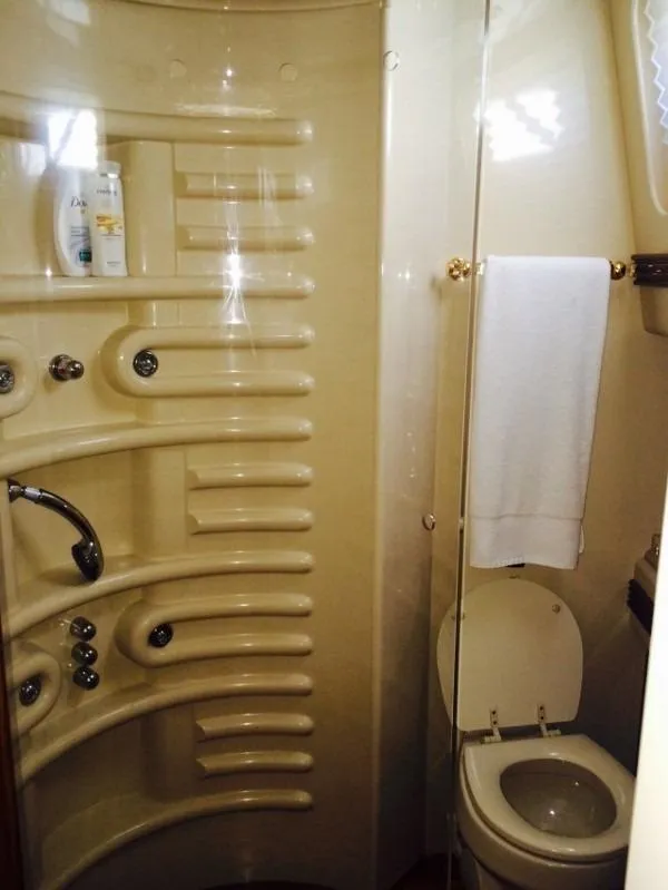 2002 Azimut 80 Carat