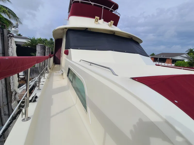 1983 Hatteras Motor Yacht