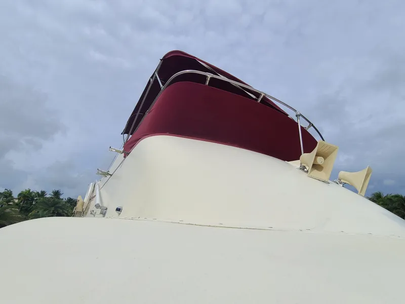 1983 Hatteras Motor Yacht