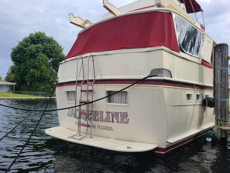 1983 Hatteras Motor Yacht