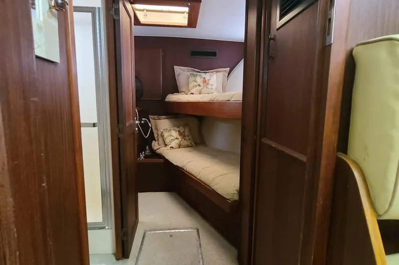 1983 Hatteras Motor Yacht