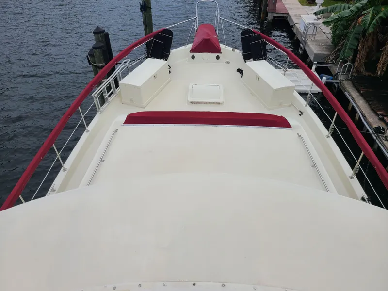 1983 Hatteras Motor Yacht