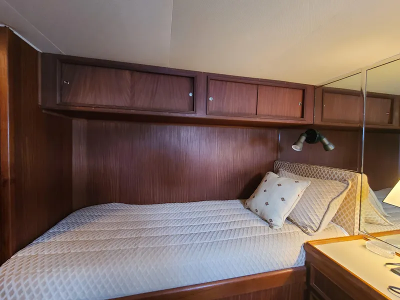 1983 Hatteras Motor Yacht