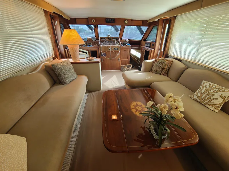 1983 Hatteras Motor Yacht