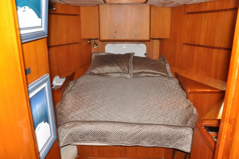 1988 Cheoy Lee Yachts 