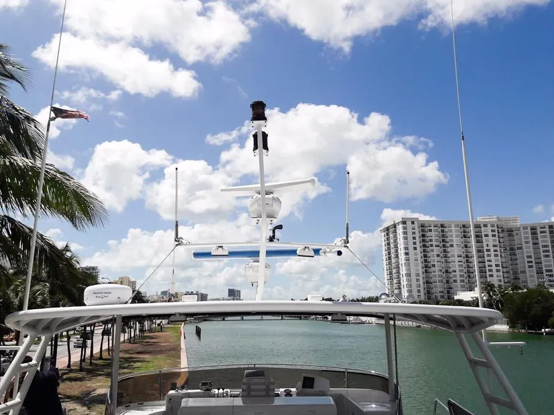 1988 Cheoy Lee Yachts 