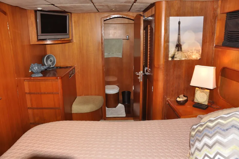 1988 Cheoy Lee Yachts 