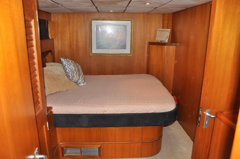 1988 Cheoy Lee Yachts 