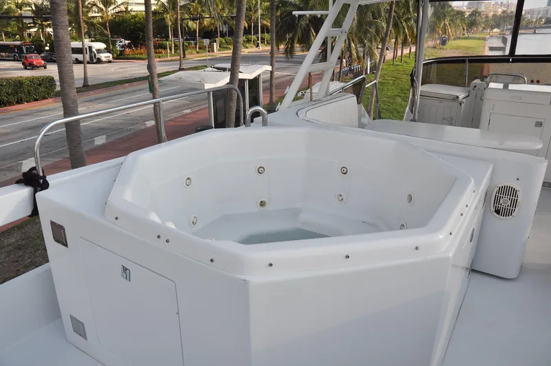 1988 Cheoy Lee Yachts 