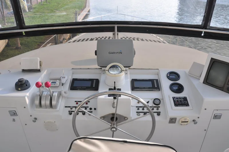 1988 Cheoy Lee Yachts 
