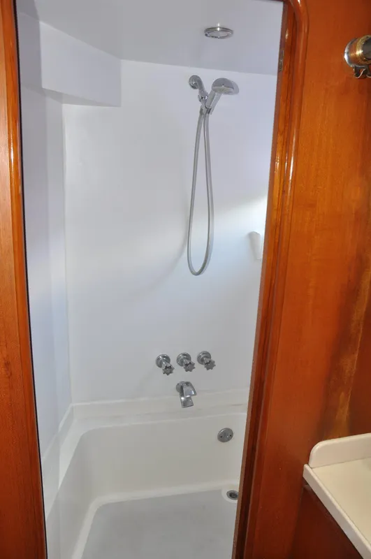 1988 Cheoy Lee Yachts 