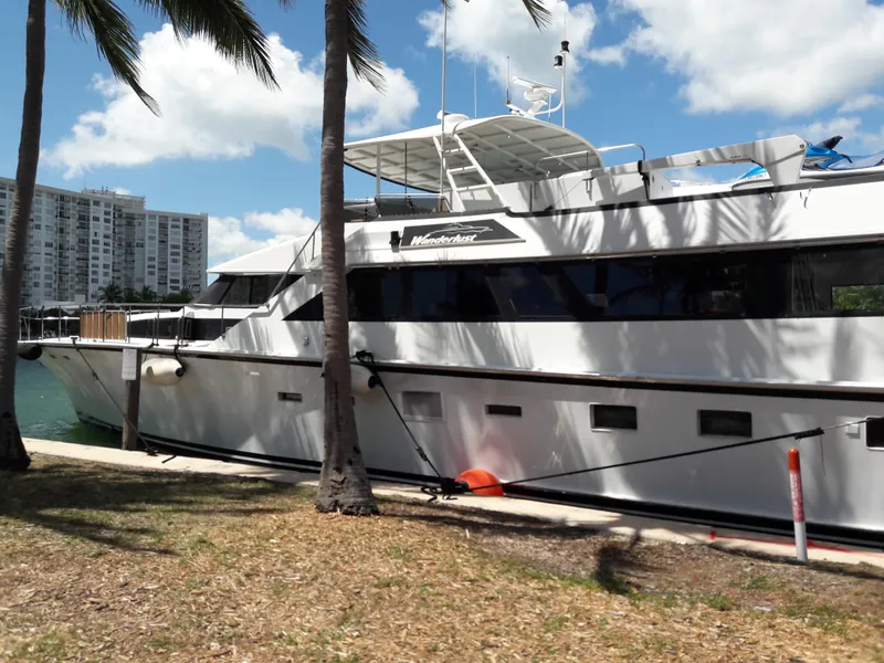 1988 Cheoy Lee Yachts 