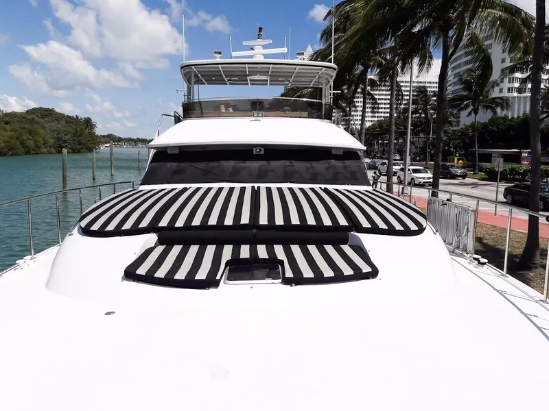 1988 Cheoy Lee Yachts 
