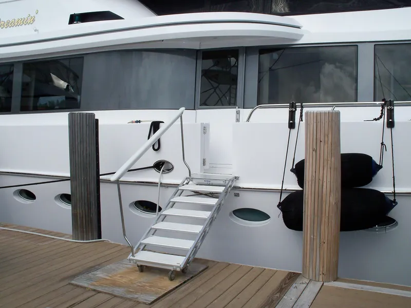 1998 Westship (Westport) Raised Pilothouse
