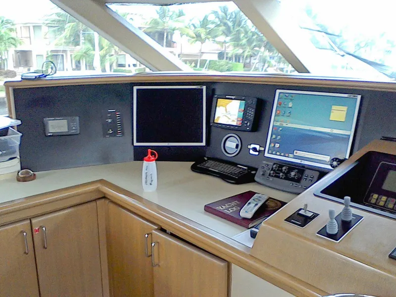 1998 Westship (Westport) Raised Pilothouse