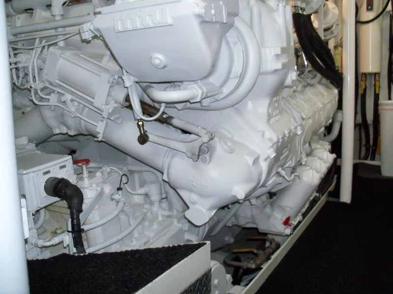 1998 Westship (Westport) Raised Pilothouse