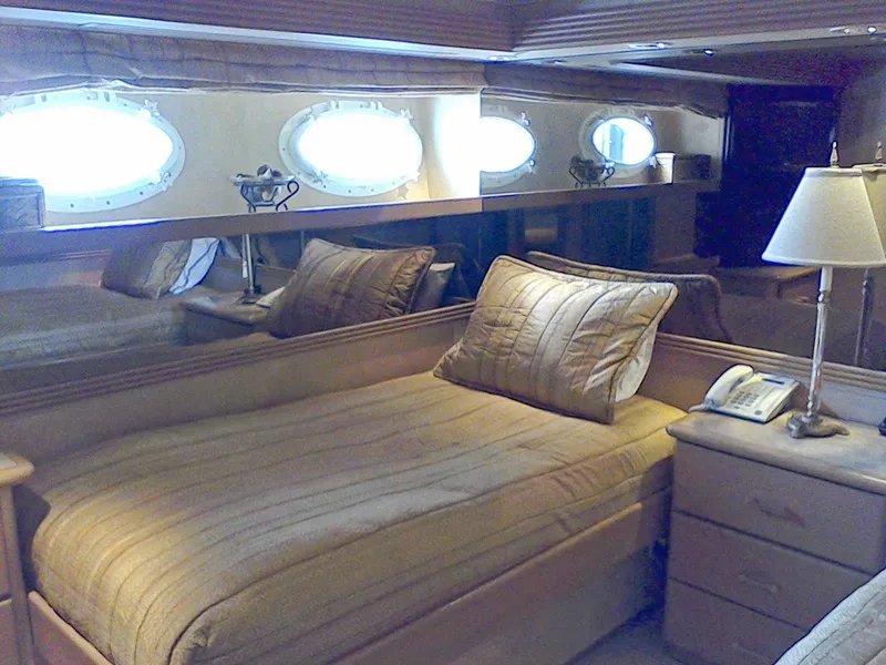 1998 Westship (Westport) Raised Pilothouse