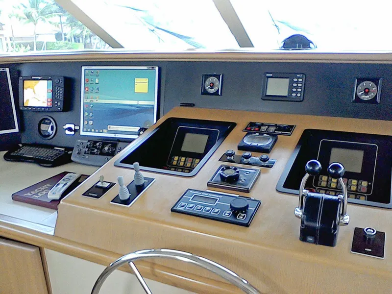 1998 Westship (Westport) Raised Pilothouse