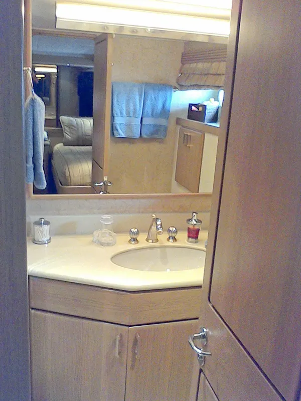 1998 Westship (Westport) Raised Pilothouse