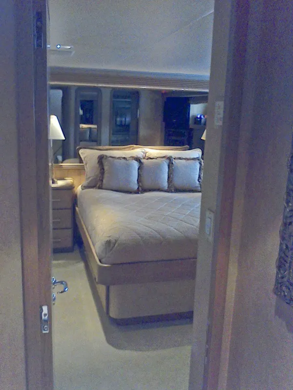 1998 Westship (Westport) Raised Pilothouse