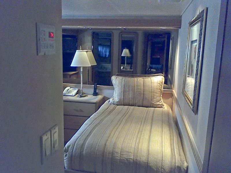 1998 Westship (Westport) Raised Pilothouse