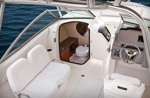 2015 Robalo R247 Dual Console