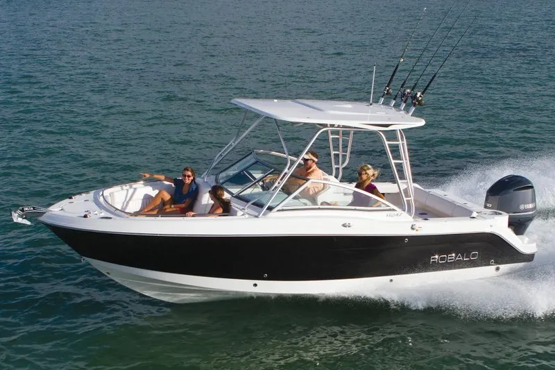 2015 Robalo R247 Dual Console