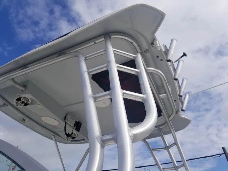 2015 Robalo R247 Dual Console