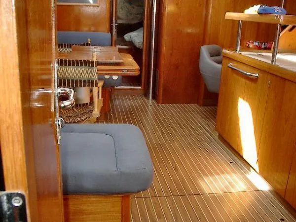 1995 Jeanneau International 50